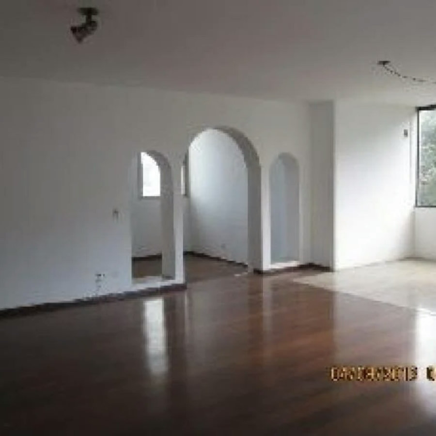 Apartamento à venda com 4 quartos, sendo 1 suíte, em Vila Andrade, São Paulo, SP
