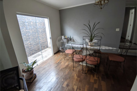 Casa com 3 dormitórios no Jardim Nova Santa Paula