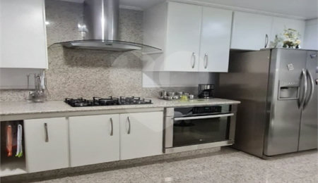 Apartamento à venda com 3 quartos, sendo 2 suítes,  em Vila Carrão, São Paulo, SP