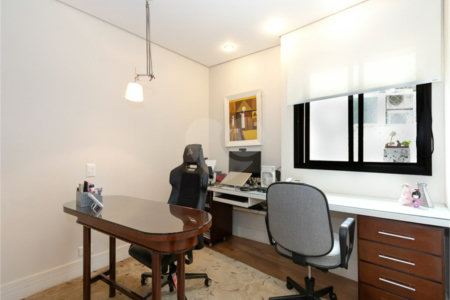 Apartamento de 233 m² à venda em Higienópolis com 4 dormitórios.