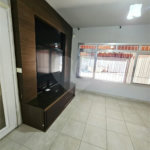 4 dormitórios, 1 suíte, 3 banheiros, 2 vagas, Área Total: 130,00 m², Construído: 174,00 m²