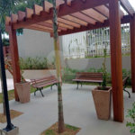 Apartamento no Condomínio Parque dos Jacarandás.