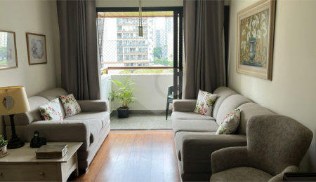 Apartamento à venda com 3 quartos, sendo 1 suíte, em Jardim das Acácias, São Paulo, SP