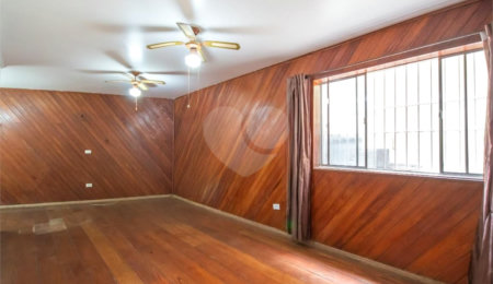 Casa à venda com 3 quartos, sendo 1 suíte,  em Km 18, Osasco, SP