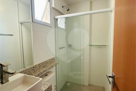 Apartamento com 2 dormitórios, sendo 1 suíte