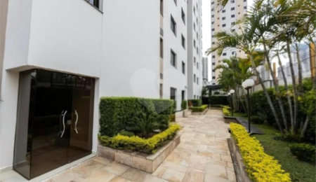 Apartamento à venda com 3 quartos, sendo 1 suíte,  em Chácara Santo Antônio (zona Leste), São Paulo, SP