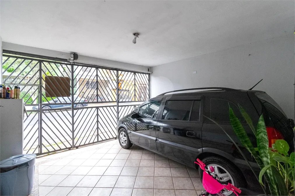 Casa à venda com 177m², 3 quartos e 2 vagas