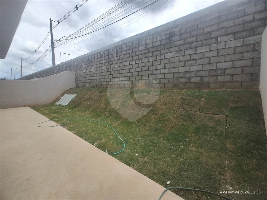 Casa exclusiva em Atibaia de alto padrão com 3 suítes, piscina, espaço gourmet, condomínio fechado, aceita financiamento