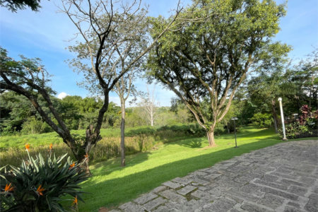 Terreno a venda no Condomínio Residencial Santa Isabel