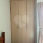 Apartamento em Atibaia com 2 dormitórios (1 suíte), 1 vaga de garagem, elevador, área de lazer com piscina