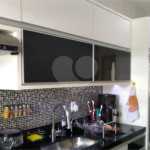 Apartamento com três dormitórios no Bom Retiro.