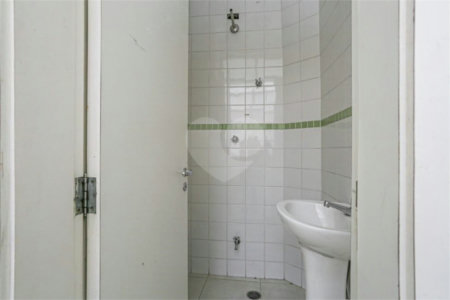 Apartamento na Bela Vista com 228m² 3 dormitorios Aceita e estuda Permuta.