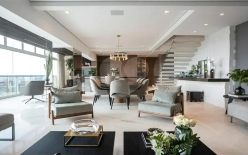 Deslumbrante apartamento duplex pronto para mudar no Itaim Bibi com 242M2, 2 suítes, 3 vagas