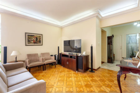 Apartamento a venda no Bela Vista com 3 quartos, 1 suíte, lavabo, 2 vagas, 200 m² de área útil