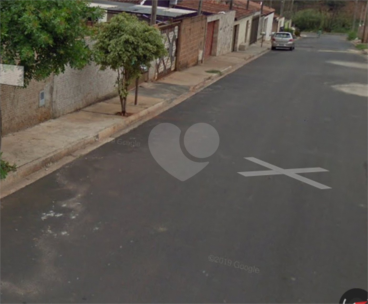 Casa térrea em Araraquara/SP.