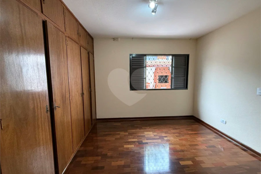 Excelente Casa de Esquina na Vila Monteiro – Oportunidade para Moradia ou Comércio