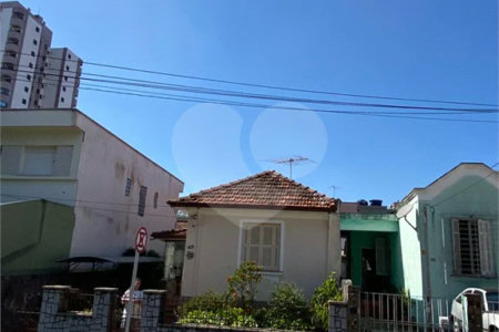 2 casas térreas em 1terreno no Anália Franco