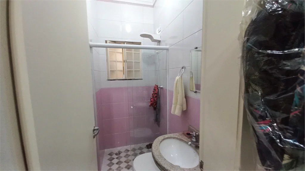 Sobrado à venda com 3 quartos, sendo 1 suíte, em Vila Gomes, São Paulo, SP