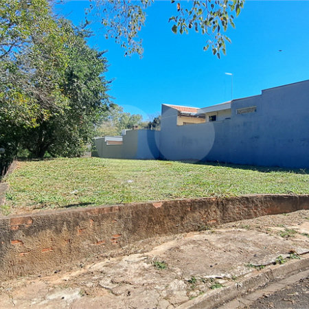 Terreno à venda no Parque Fehr – Segurança, qualidade de vida e natureza em perfeita harmonia!