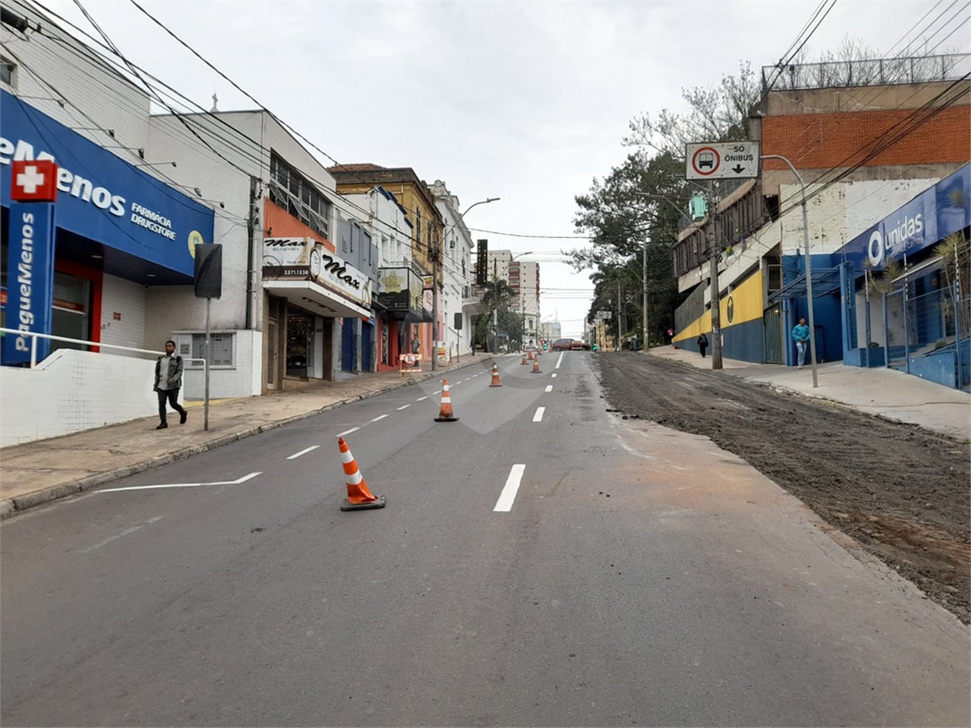 Prédio Comercial na Av. São Carlos - Excelente Oportunidade no Centro da Cidade