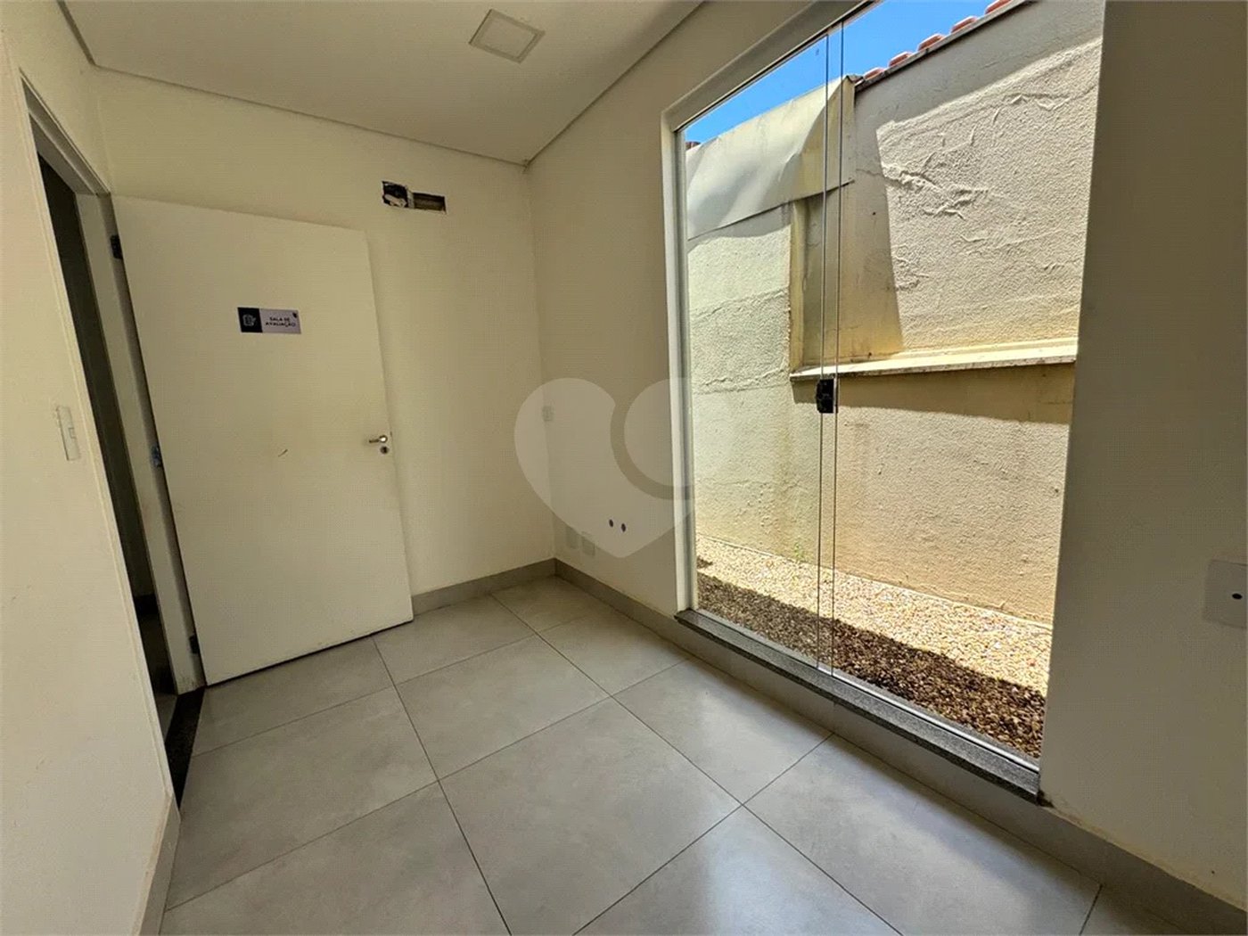 Imóvel Comercial para Venda e Locação no bairro Alto.