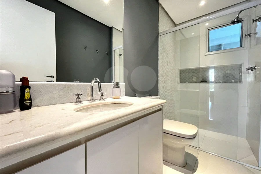 Apartamento à venda com 3 quartos, sendo 1 suíte, em Riviera de São Lourenço, Bertioga, SP