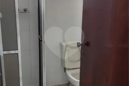 CASA A VENDA NO CENTRO COM 3 DORMITÓRIOS, 1 SUÍTE, 4 VAGAS, SÃO JOSÉ DOS CAMPOS/SP.