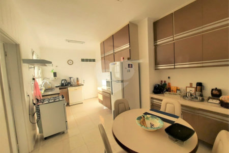 Apartamento à venda com 3 quartos, sendo 1 suíte,  em Alto da Boa Vista, São Paulo, SP