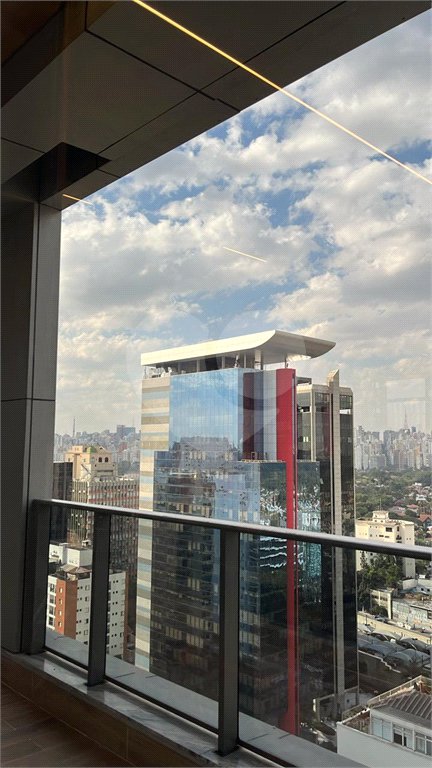 Studio de Alto Padrão no Cobiçado JK Square, Itaim Bibi | 42m², 1 Vaga