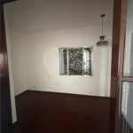 Casa com 70m², 3 dormitórios, sendo 1 suíte, 4 vagas, à venda no bairro do Ipiranga.