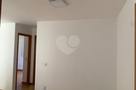 Apartamento a venda no condomínio Monte Berlim