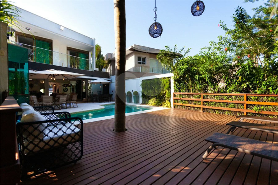 Casa à venda com 6 quartos, sendo 5 suítes,  em Riviera de São Lourenço, Bertioga, SP
