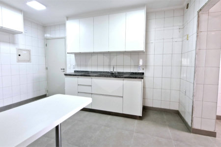 Apartamento à venda com 4 quartos, sendo 2 suítes, em Brooklin, São Paulo, SP