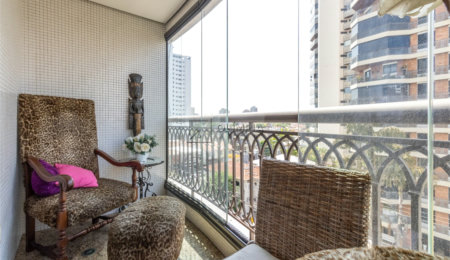 Apartamento à venda com 3 quartos, sendo 2 suítes, em Campo Belo, São Paulo, SP