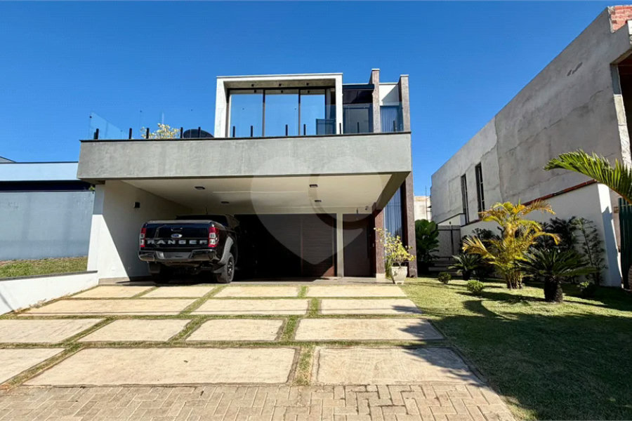 Lindo sobrado a venda no Condomínio Damha 2, na cidade de Piracicaba - SP.