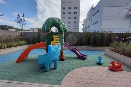 Apartamento novo com 129m² na Mooca com 2 suítes e 2 vagas.