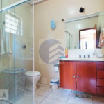 Casa para alugar com 3 quartos, sendo 1 suíte, em Jardim Monte Kemel, São Paulo - SP