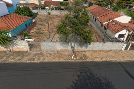 Oportunidade Única na Vila Boa Vista: Terreno Plano de 563m² Totalmente Murado e Pronto para Construir!