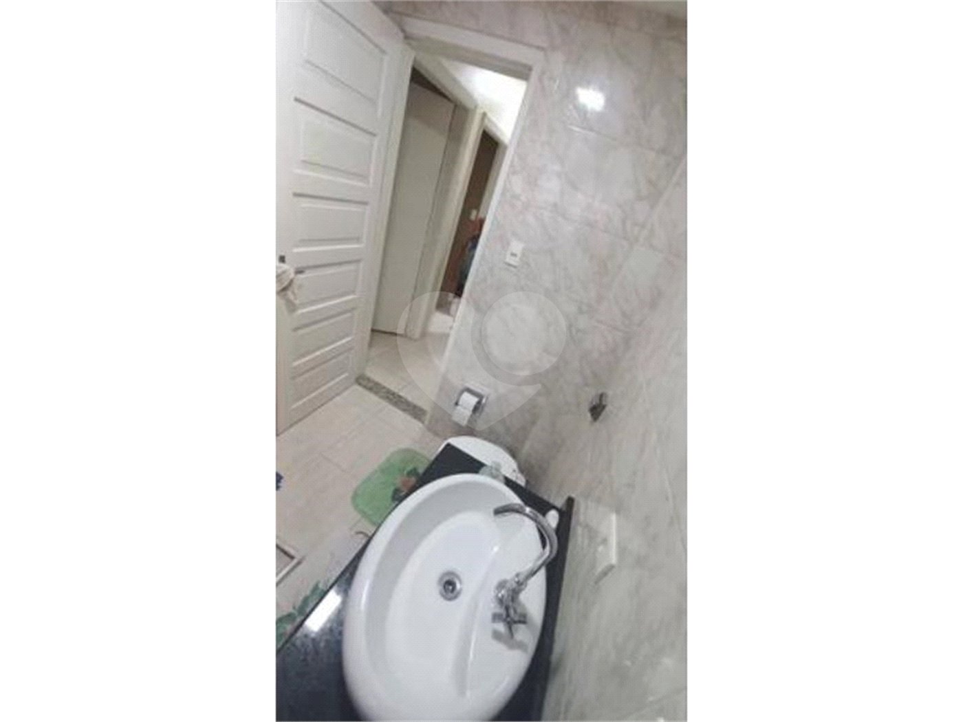 2 quartos e vaga de garagem