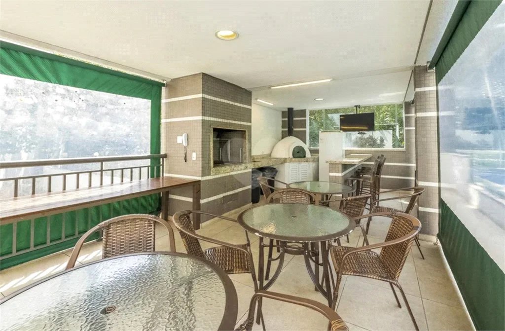 Apartamento à venda com 3 quartos, sendo 1 suíte, em Parque Reboucas, São Paulo, SP