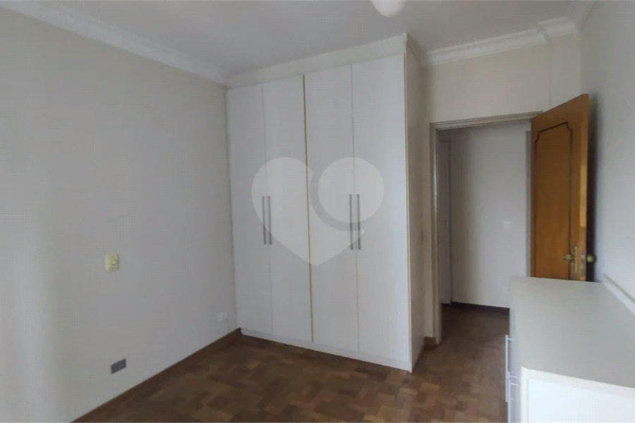 Apartamento Edifício Romano