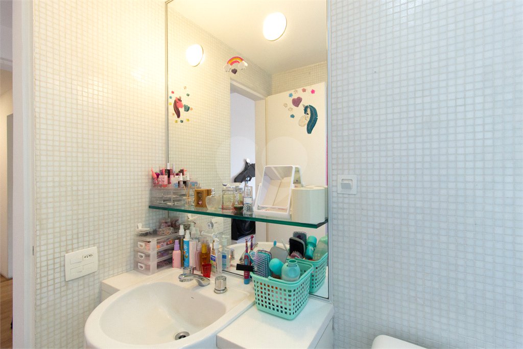 Apartamento a venda no Campo Belo, 192 M², 3 suites, 3 vagas, lazer e próximo ao metrô