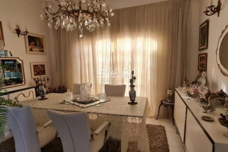 Casa à venda com 3 quartos, sendo 1 suíte, em Vila Santista, Atibaia, SP