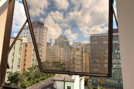 Apartamento à venda com 1 dormitório 29m 1 vaga na Consolação São Paulo