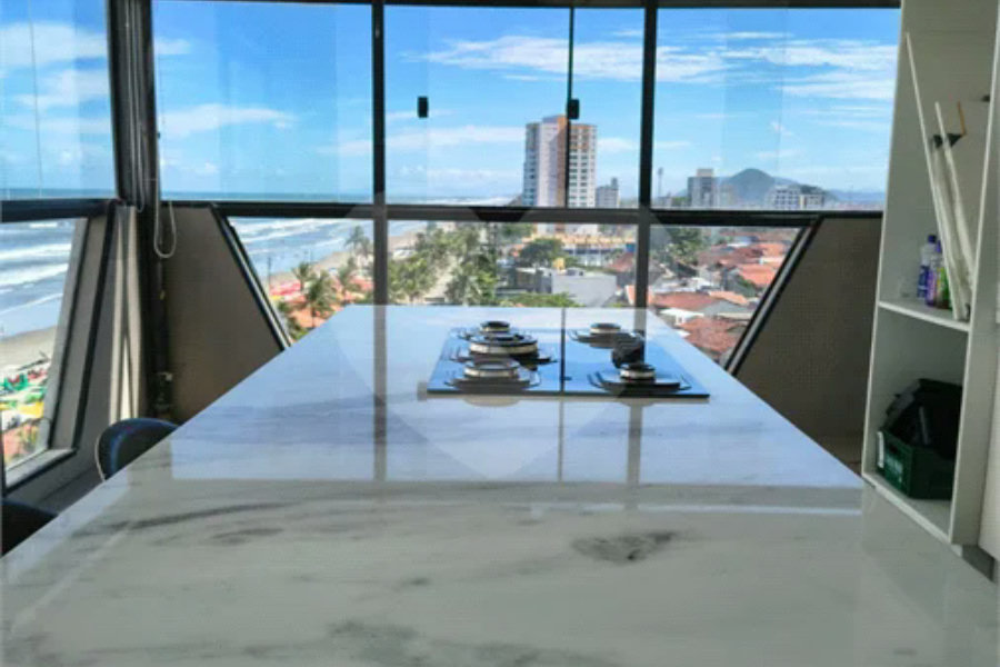 Cobertura em Mongaguá, com vista maravilhosa para o Mar, com hidromassagem