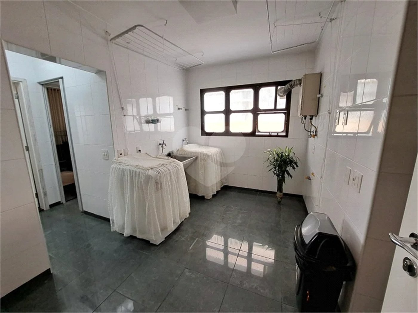 APARTAMENTO A VENDA SANTA CECILIA 4 DORM 2 SUITES 5 BANHEIROS 4 VAGAS SALA 3 AMB