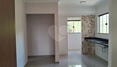 Apartamento à venda com 2 quartos, sendo 1 suíte,  em Jardim Vitória, Poços de Caldas, MG