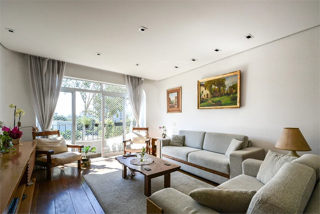 Apartamento à venda com 3 quartos, sendo 1 suíte, em Granja Julieta, São Paulo, SP