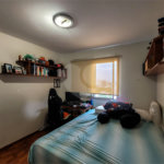 Apartamento de 143m² com 3 dormitórios e 2 vagas de garagem.