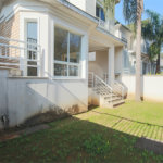 Casa à venda com 4 quartos, sendo 2 suítes, no condomínio Bristol Village, São Paulo - SP